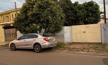 Casa com 3 quartos à venda na Rua Vitalino Ferro, 600, Santa Terezinha, Paulínia, 120 m2 por R$ 700.000