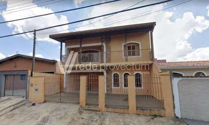 Casa com 3 quartos à venda na Rua Joaquim Gonçalves Cunha, 32, Parque Montreal, Campinas, 280 m2 por R$ 600.000