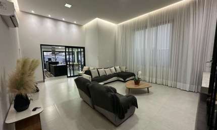 Casa em condomínio fechado com 4 quartos à venda na Avenida Presidente Juscelino Kubitschek de Oliveira, 901, Jardim Flamboyant, Paulínia, 266 m2 por R$ 2.590.000
