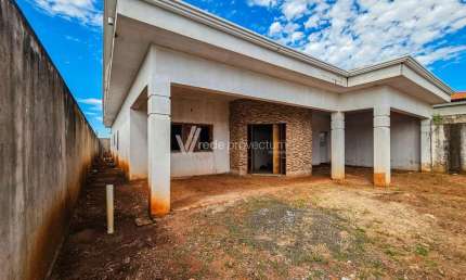 Casa com 3 quartos à venda na Rua José Benedito Zarzur, 99, Parque dos Servidores, Paulínia, 311 m2 por R$ 800.000