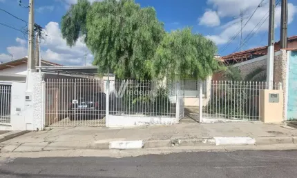 Casa com 3 quartos à venda na Rua Joaquim José dos Santos Camargo, 53, Jardim García, Campinas, 106 m2 por R$ 450.000