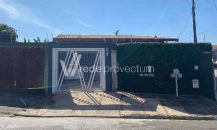 Casa com 3 quartos à venda na Itaipava, 172, Parque Dom Pedro II, Campinas, 178 m2 por R$ 675.000