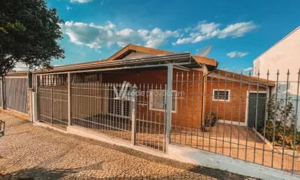 Casa com 3 quartos para alugar na Rua Presidente Alves, 747, Jardim Flamboyant, Campinas, 161 m2 por R$ 2.800