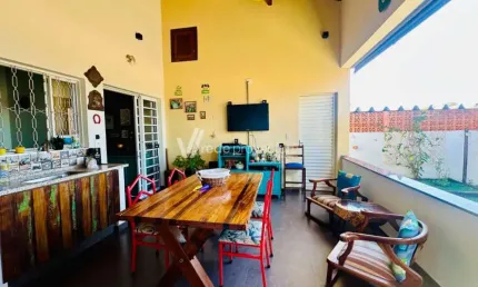 Casa com 3 quartos à venda na Rua Jorge Whitemann, 19, Jardim García, Campinas, 200 m2 por R$ 620.000