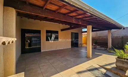 Casa comercial à venda na Rua Nadyr Aparecida Storani da Silva, 163, Jardim São Marcos, Valinhos, 138 m2 por R$ 593.000