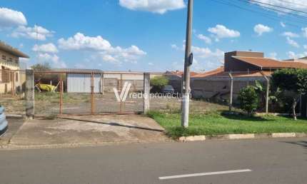 Terreno comercial à venda na Severino Beraldo, 57, João Aranha, Paulínia por R$ 310.000
