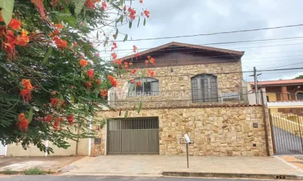 Casa com 3 quartos à venda na Rua Fausto Feijó, 119, Jardim dos Oliveiras, Campinas, 228 m2 por R$ 680.000