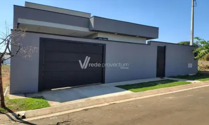 Casa com 3 quartos para alugar na Rua 4, 146, Parque dos Ipes, Holambra, 233 m2 por R$ 7.000