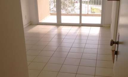APARTAMENTO À VENDA NA AV. DAS AMÉRICAS - RECREIO DOS BANDEIRANTES
