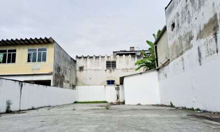 Excelente terreno medindo 10 x 25, plano, murado, sol da manhã, servindo para diversas finalidade, com documentação perfeita. Aceitamos financiamento  Agende uma visita com um de nossos corretores. Av