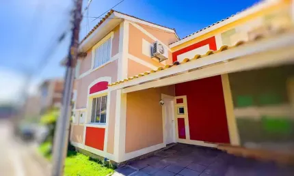 Casa com 3 quartos à venda na Avenida José Aloísio Filho, Humaitá, Porto Alegre