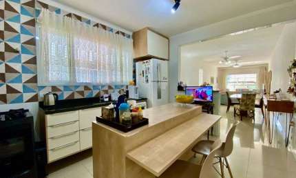 Casa com 3 quartos à venda na Rua Dona Amélia Leuchtenberg, Ponta da Praia, Santos
