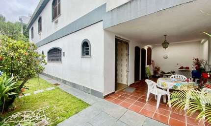 Casa com 3 quartos à venda na Rua Enguaguaçu, Ponta da Praia, Santos