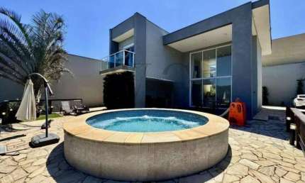 Casa em Condomínio para Venda em Atibaia, Jardim Shangri-Lá, 3 dormitórios, 1 suíte, 3 banheiros, 4 vagas