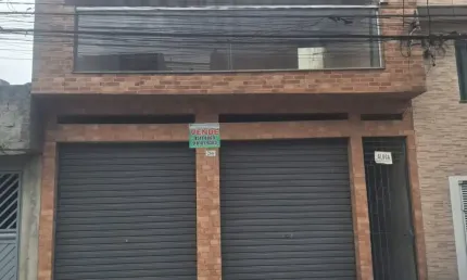 Imóvel com 4 casas à venda – perfeito para renda extra!