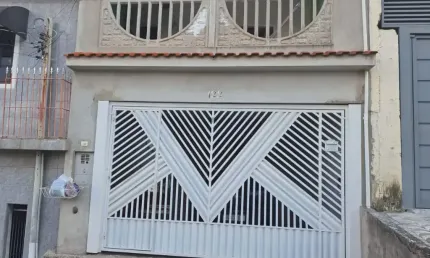 Excelente Sobrado à Venda no Parque Alvorada – Mauá/SP