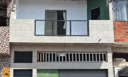 Casa assobradada no nilza miranda com salão, sacada e espaço gourmet!