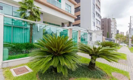 Apartamento alto padrão à venda | 3 quartos, sacada com churrasqueira | ÁGUA VERDE