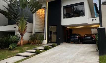 LINDA CASA MOBILIADA DISPONÍVEL PARA VENDA CONDOMÍNIO NEW VILLE