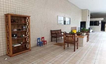 1 dormitorio, elevador, garagem, salão de festas, na quadra da praia, 40m2