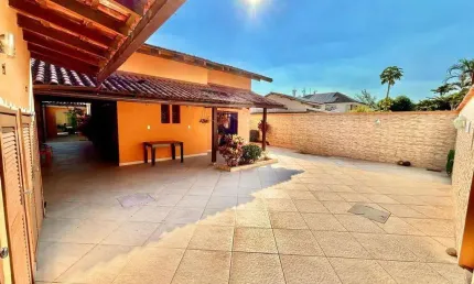 Casa à venda em Rio de Janeiro, Jacarepaguá, com 3 quartos, com 262 m², Eldorado
