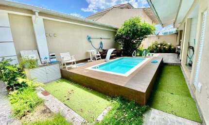 Casa à venda em Rio de Janeiro, Barra da Tijuca, com 4 suítes, com 600 m²