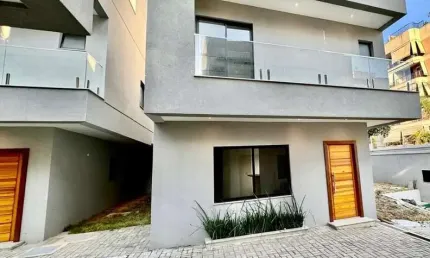 Casa à venda em Rio de Janeiro, Freguesia de Jacarepaguá, com 4 suítes, com 190 m²