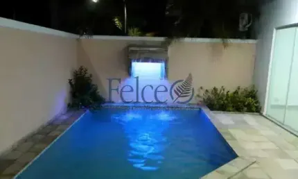 Casa em condomínio fechado com 4 quartos para alugar na Rua Manhuaçu, 700, Vargem Grande, Rio de Janeiro