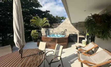 Cobertura duplex reformada, sol da manhã - com 4 suítes