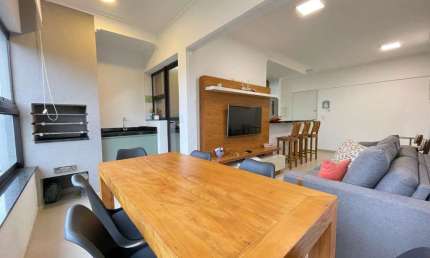 Apartamento com 02 suítes e varanda gourmet na Praia do Itaguá em Ubatuba.