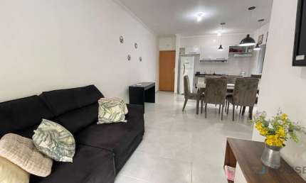 Apartamento com 02 dormitórios sendo 01 suíte nas Toninhas em Ubatuba.