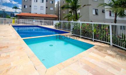 Apartamento com 02 dormitórios na Estufa 1 em Ubatuba.