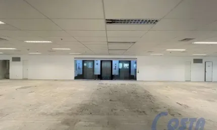 Loja Shopping / Centro Comercial em Vila Olímpia  -  São Paulo