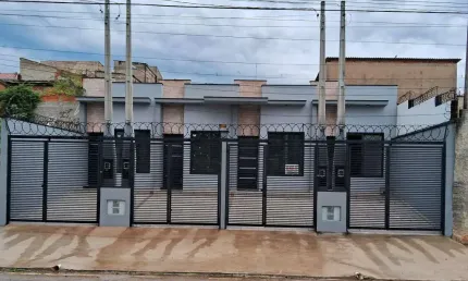 Casa com 2 quartos à venda na Av Ulisses Guimarães, Parque das Laranjeiras, Sorocaba por R$ 235.000