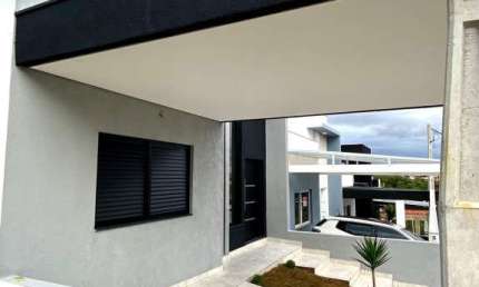 Casa com 3 quartos à venda no Horto Florestal, Sorocaba  por R$ 600.000