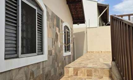 Casa à venda em Campinas, Vila Joaquim Inácio, com 2 quartos, com 127.2 m²