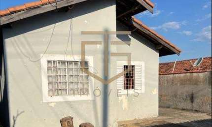 Casa à venda com 2 dormitórios, em Alto de Pinheiros - Paulínia
