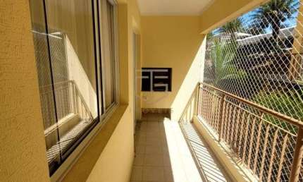 Apartamento à venda com 3 dormitórios, sendo 1 suíte no bairro Pinheirinho, em Vinhedo
