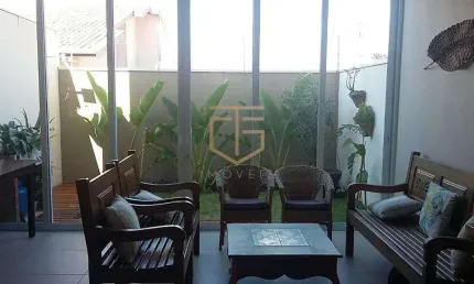 Casa à venda em Campinas, Parque Jambeiro, com 3 quartos, com 170 m²