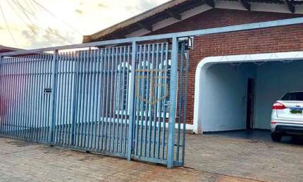 Casa à venda em Campinas, Jardim Campos Elíseos, com 3 quartos, com 220 m²