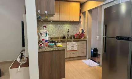 Casa á venda com 2 dormitórios sendo 1 suíte, no Jardim Terras de Santo Antônio - Hortolândia/SP.