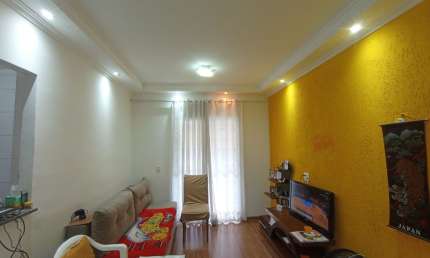 Apartamento térreo com varanda gourmet no Alphaview Barueri – 2 dorms (1 suíte), 72m², armários planejados e sacada na suíte