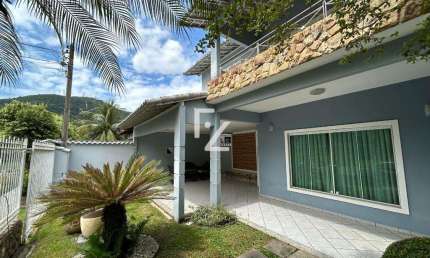 Casa de 3 quartos com sala de cinema + Edícula em localização privilegiada na Taquara, RJ