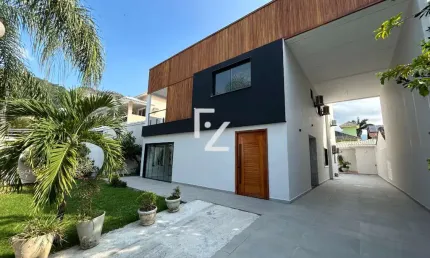 5 Quartos, 4 Suítes e Uma Edícula Completa: Uma Mansão no Passaredo