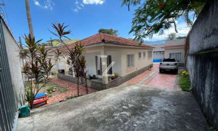 Raridade na Taquara - Casa Linear com 2 quartos e amplo espaço externo