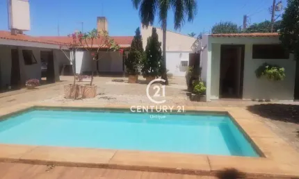 Casa com 3 dormitórios para alugar, 380 m² por R$ 6.000,00/mês - Jardim Estoril - Bauru/SP