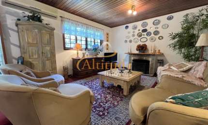 Oportunidade! Apartamento Clássico em Excelente Condomínio
