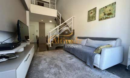 Elegante apartamento duplex com mobiliario sofisticado - Gaudi Loft Design