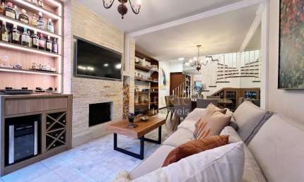 Casa Triplex Mobiliada no Condomínio Vernon Village – Capivari
