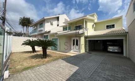 Casa com 4 dormitórios sendo 1 suíte master - Nossa Senhora do Rosário/São José